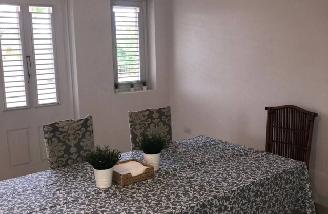 Cool, fresh and clean 2 bed apt