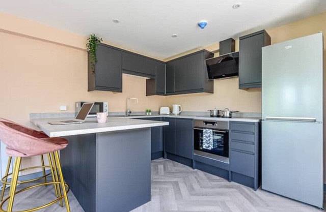 Cool Penthouse flat