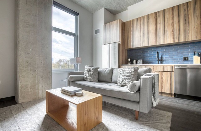 Cool West Loop Studio w/Rooftop & Dog Wash, nr L, by Blueground