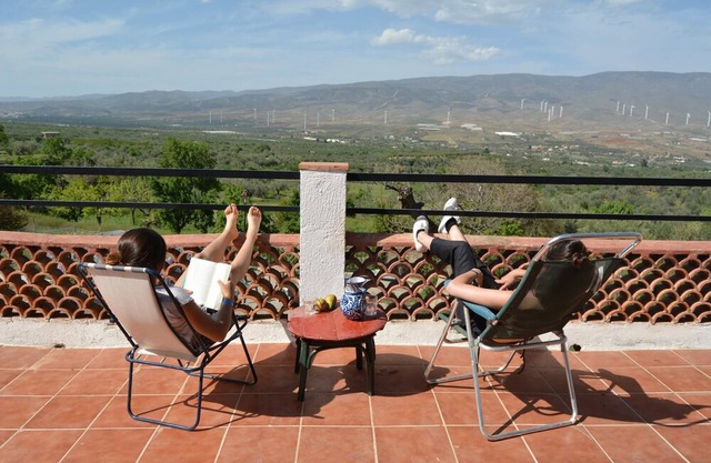 Cortijo El Gatunal, Your House to Disconnect
