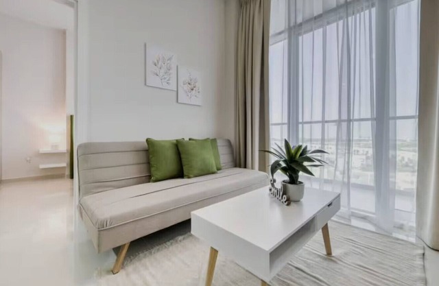 Cosy 1 Bedroom Apartment in Golf Vita, Damac Hills