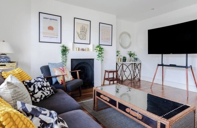 Cosy 2-bed flat close to Regent's Park