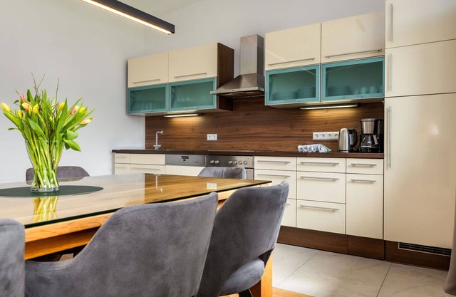 Cosy apartment for 8 guests with WIFI, TV and terrace