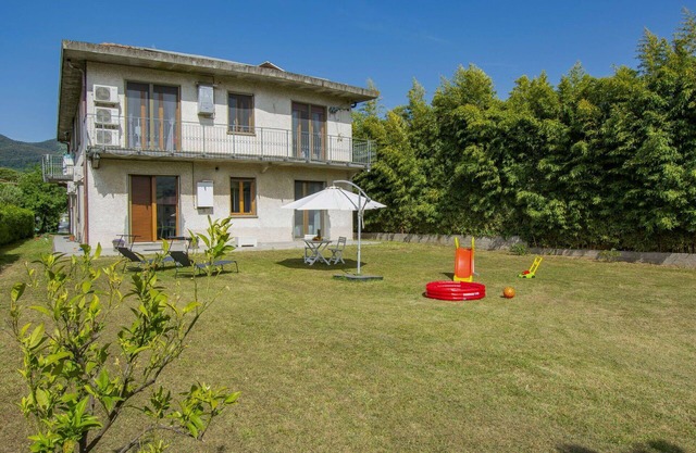 Cosy apartment for 6 people with WIFI, A/C and TV