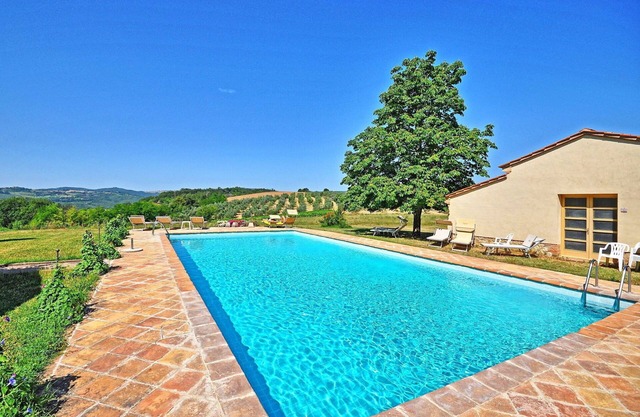 Cosy apartment for 4 guests with WIFI, A/C, pool, TV and panoramic view