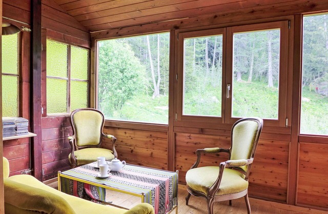 Cosy apartment for 10 guests with WIFI, TV and patio