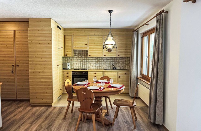 Cosy apartment for 2 people with pool, WIFI, TV, balcony, pets allowed and panoramic view