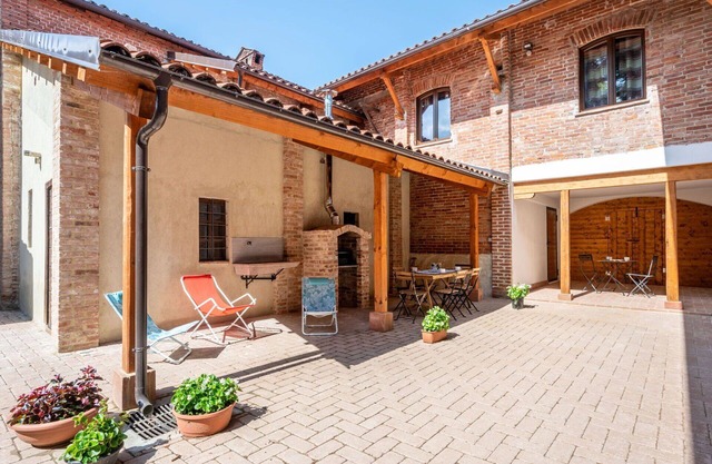 Cosy apartment for 3 guests with WIFI, TV, patio and pets allowed