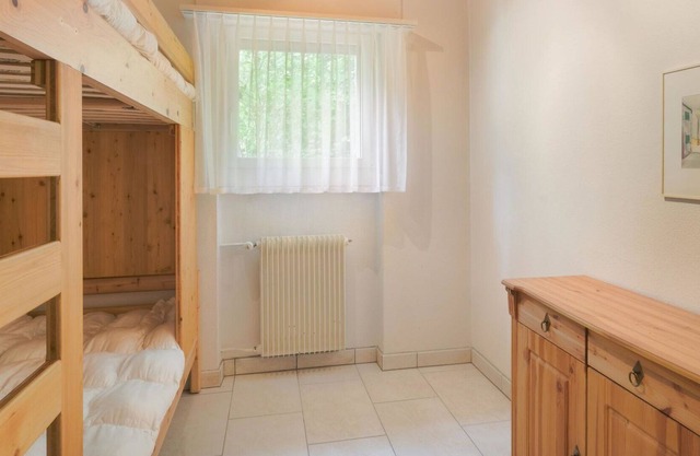 Cosy apartment for 4 guests with WIFI, TV, balcony and parking
