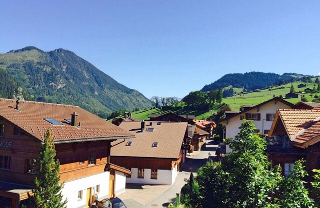 Cosy apartment for 4 guests with WIFI and balcony