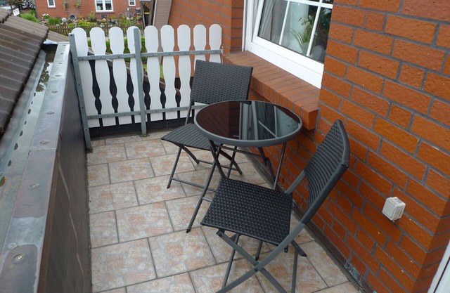Cosy apartment for 4 people with WIFI, TV, balcony and parking