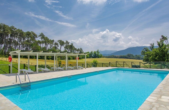 Cosy apartment for 4 people with A/C, pool, TV, patio, pets allowed and panoramic view