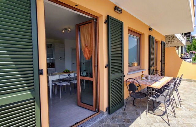 Cosy apartment for 5 people with WIFI, TV, terrace and pets allowed