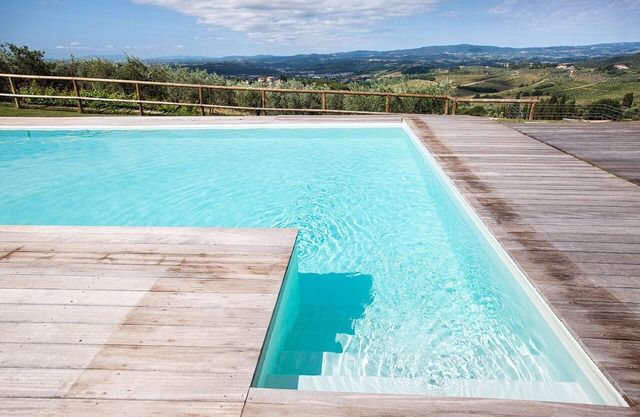 Cosy apartment for 6 people with pool, WIFI, A/C, TV and panoramic view, close to San Gimignano
