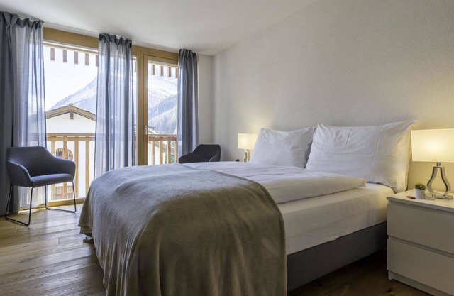 Cosy apartment for 7 guests with WIFI, TV, balcony and pets allowed
