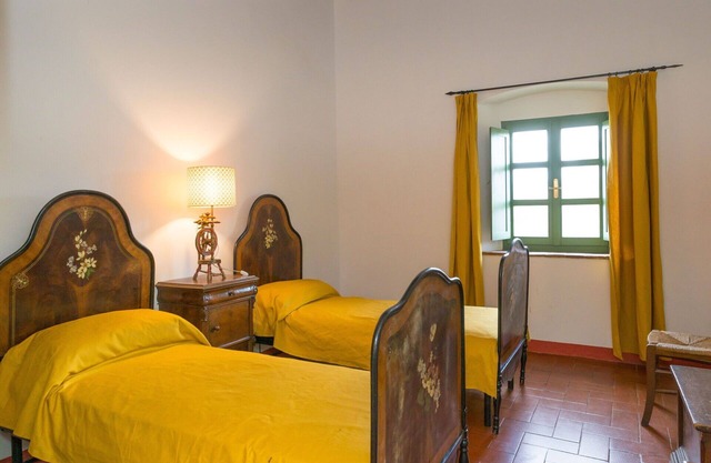 Cosy apartment for 8 guests with WIFI, A/C and TV