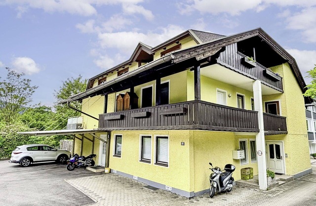 Cosy apartment for 2 people with WIFI, TV, terrace and parking