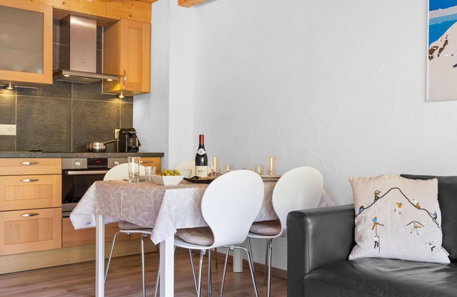 Cosy apartment for 3 people with WIFI, TV and balcony