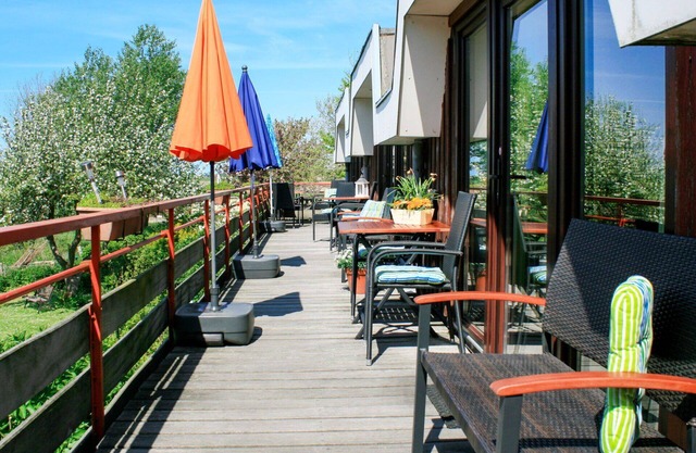 Cosy apartment for 4 people with WIFI, TV, terrace and parking