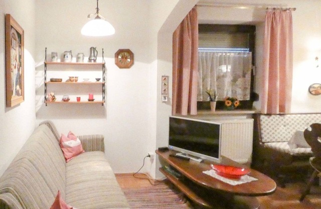 Cosy apartment for 2 people with WIFI, TV, terrace, pets allowed and parking