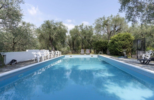Cosy apartment for 4 people with pool, WIFI, balcony, pets allowed, panoramic view and parking