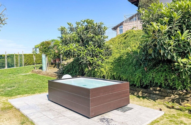 Cosy apartment for 6 guests with pool, WIFI, A/C, TV, terrace, pets allowed and panoramic view