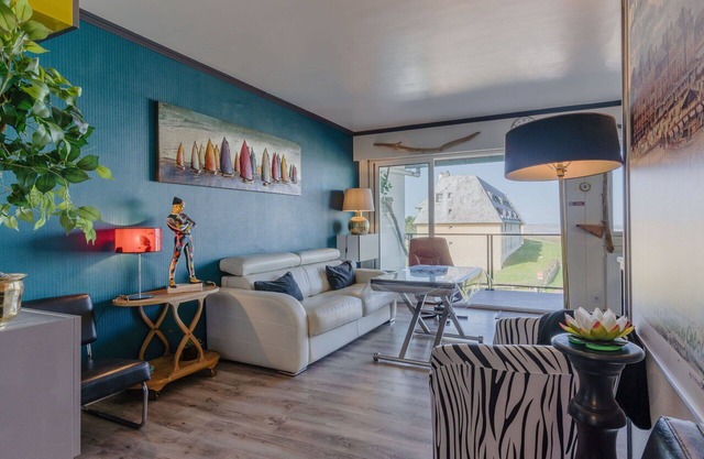 Cosy apartment for 4 people with WIFI, TV and balcony