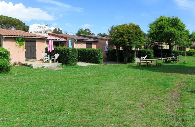 Cosy apartment in villa for 4 people with WIFI, terrace and parking