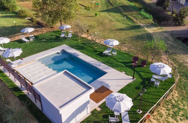 Cosy apartment in villa for 4 people with WIFI, pool, A/C, TV and parking