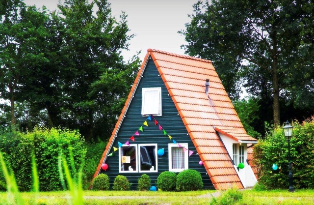 Cosy apartment in villa for 6 people with WIFI, TV, pets allowed and parking