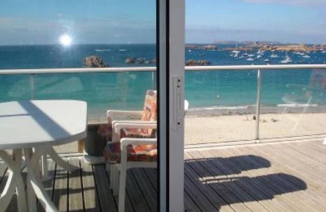 Cosy apartment with exceptional sea view