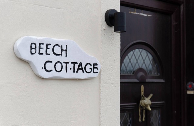 Cosy Cottage in Armadale West Lothian.