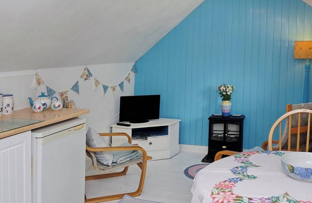 Cosy Cottage - UK42667