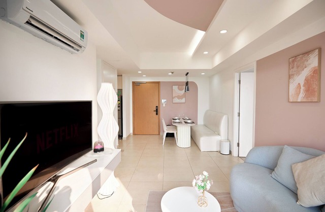 Cosy design apartment with profesional hospitality service.