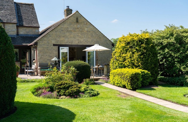 Cosy holiday cottage for 2 in the Cotswolds - Twigs