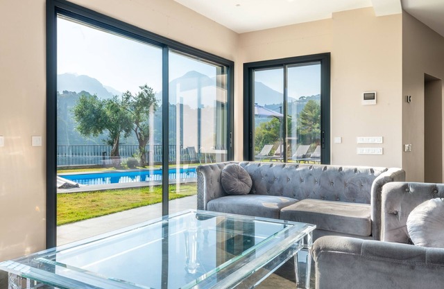 Cosy house for your holiday with swimming pool!