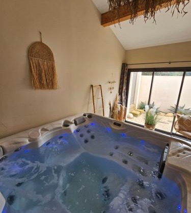 Cosy love house