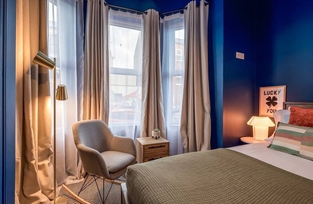 Cosy Standard Double Room with Compact En-suite