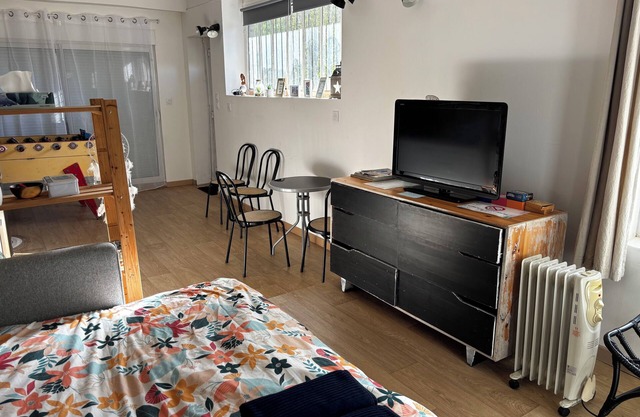 Cosy studio with table soccer - charm and comfort