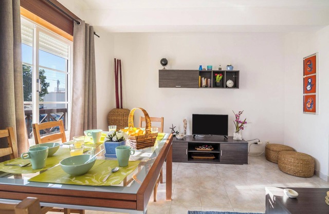 Cosy Vacation Home “Casa da Praia” close to the Beach with Wi-Fi