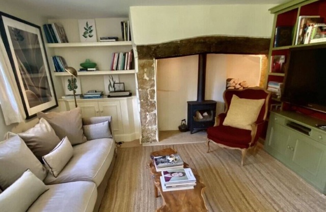 COTSWOLD CHARM