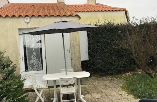 Cottage 30m from beach for 4 guests - Barbâtre