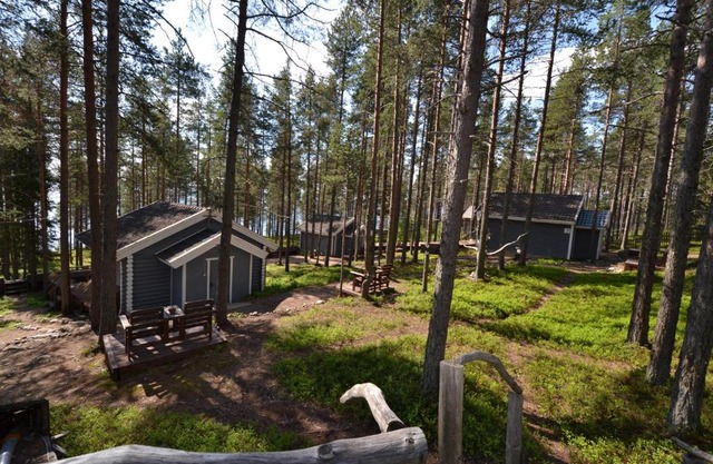 Cottage Complex WelT