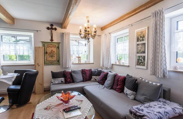 Cottage "Ferienhaus Carin" with Wi-Fi, Garden and Close to the Shore