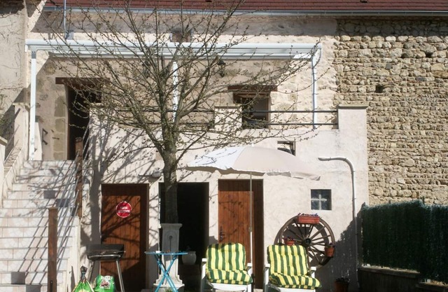 Cottage near Sioule with garden and terrace