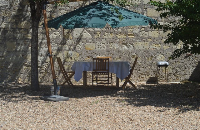 Cottage in the heart of the Bourgueil vineyard.