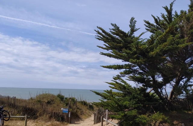 Cottage in Barbâtre, 30m from the beach for 4 pers