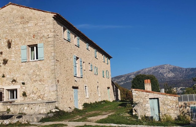 Cottage in former sheepfold