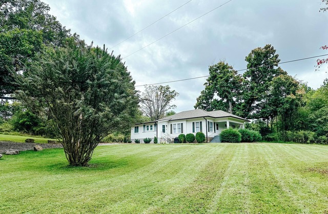 Cottage in the Pines