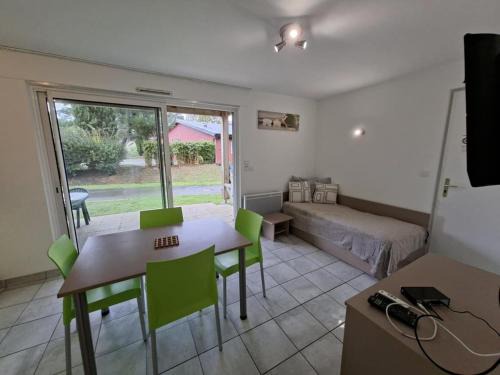 Cottage Le Vau 2, draps fournis, piscine